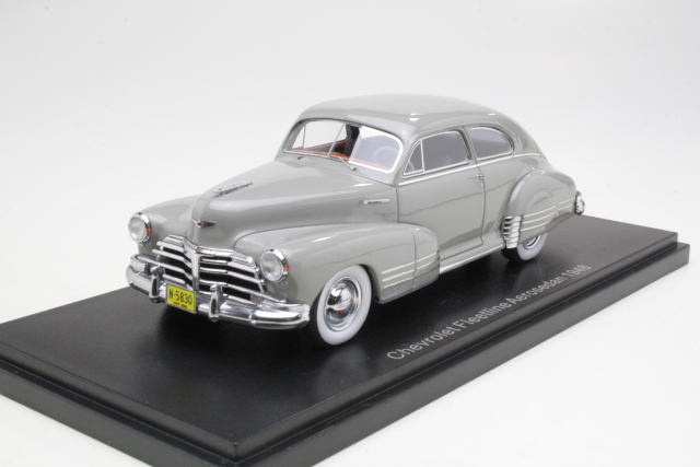 Chevrolet Fleetline Aerosedan 1948, harmaa