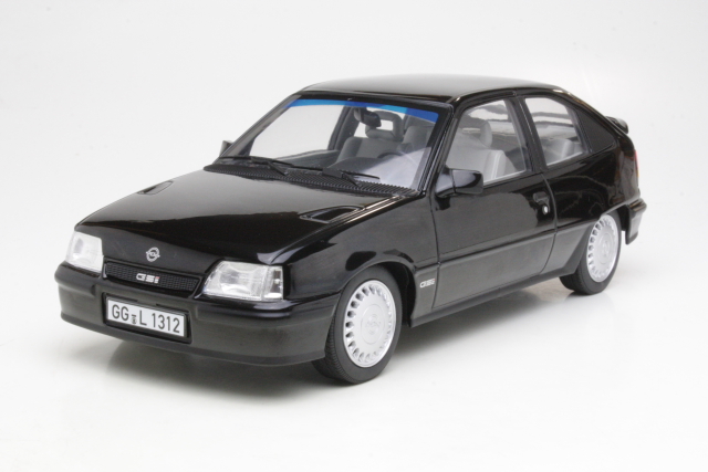 Opel Kadett E GSi 1987, musta - Sulje napsauttamalla kuva