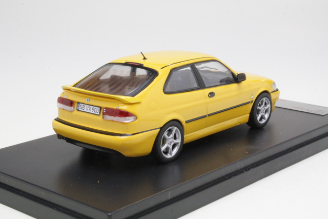 Saab 9-3 Viggen 1998, yellow