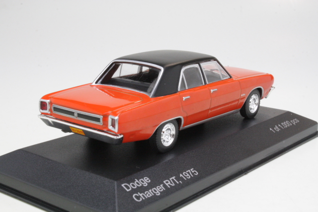 Dodge Charger R/T 1975, punainen/musta