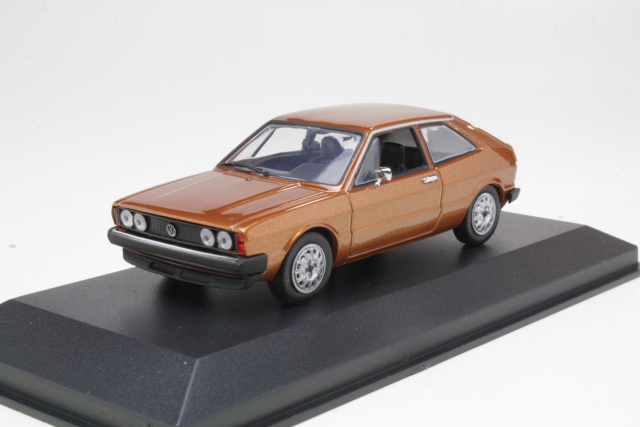 VW Scirocco 1974, ruskea