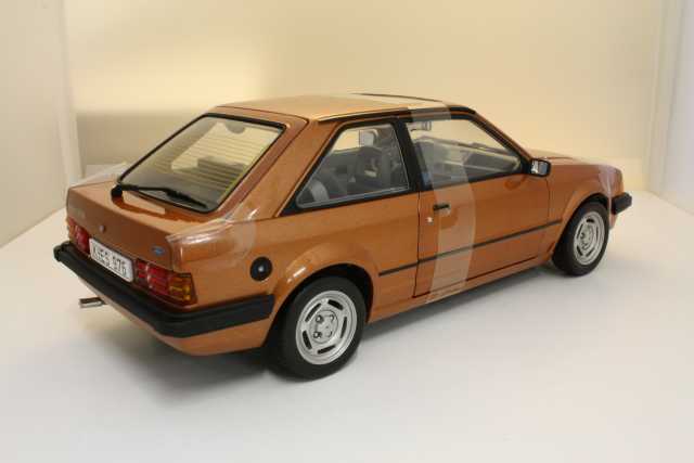 Ford Escort Mk3 GL 1981, pronssi - Sulje napsauttamalla kuva