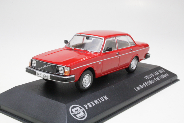Volvo 244 1978, red