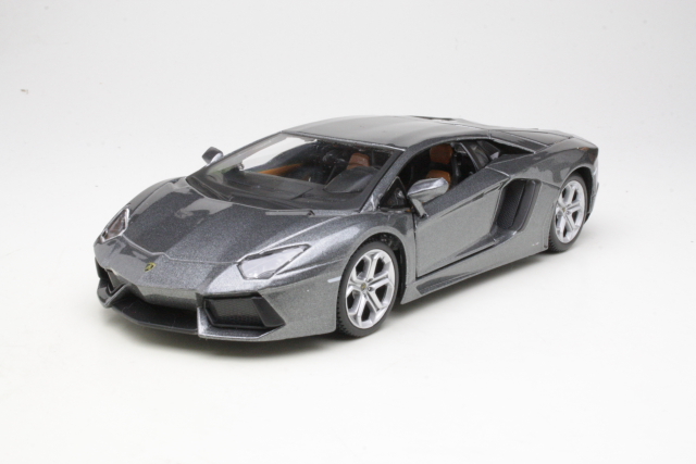 Lamborghini Aventador LP700-4 2011, harmaa - Sulje napsauttamalla kuva