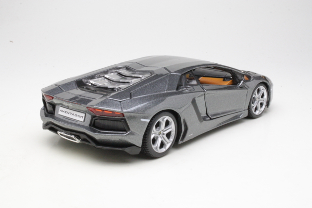 Lamborghini Aventador LP700-4 2011, grey