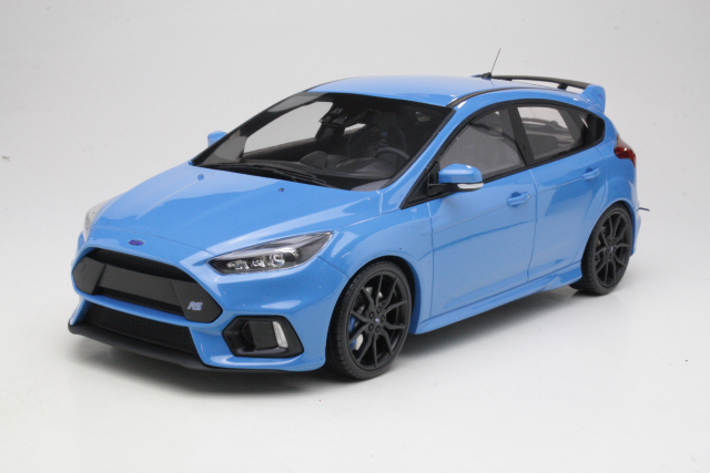 Ford Focus RS, blue