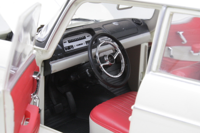 Peugeot 404 1965, valkoinen - Sulje napsauttamalla kuva
