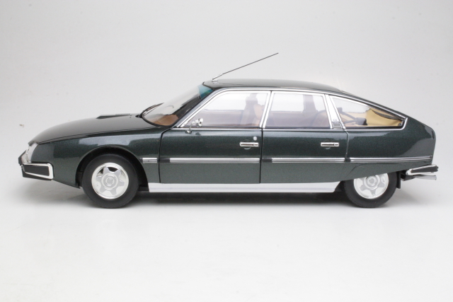Citroen CX 2200 Pallas 1976, tummanvihreä