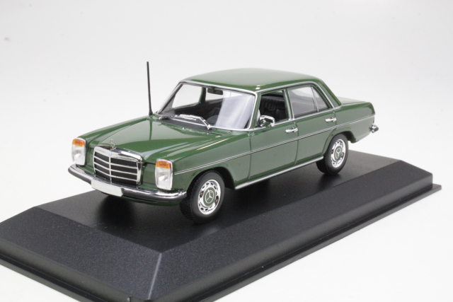 Mercedes 200D (w115) 1973, tummanvihreä