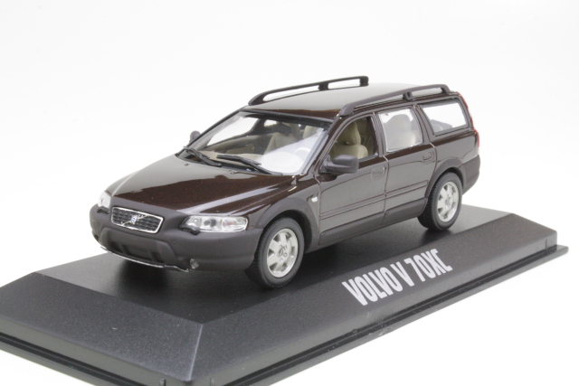 Volvo V70 XC, dark red