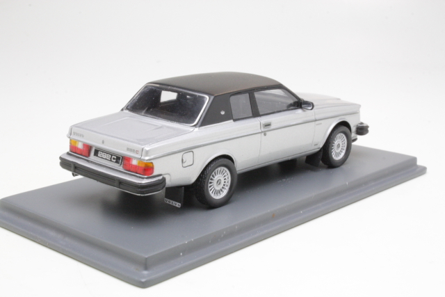 Volvo 262C Bertone 1981, silver/black