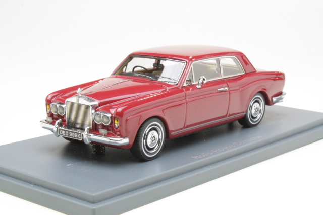 Rolls Royce Corniche FHC 1971, red