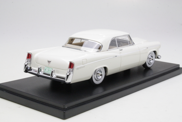 Chrysler 300B 1956, white - Click Image to Close