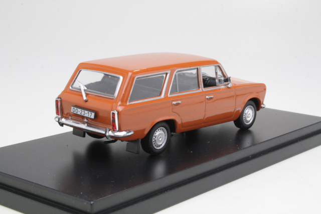 Polski Fiat 125P Kombi, oranssi