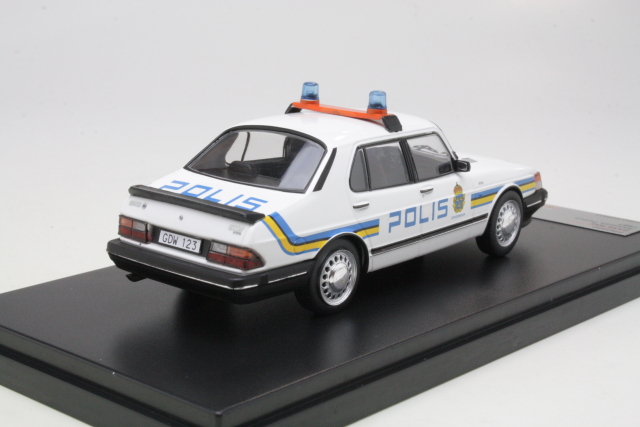 Saab 900i 1987 "Swedish Police"