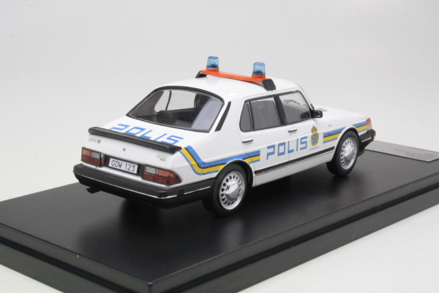 Saab 900i 1987 "Swedish Police" - Sulje napsauttamalla kuva