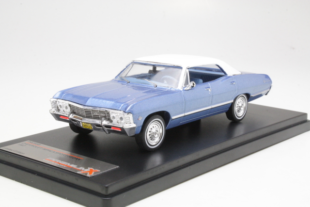 Chevrolet Impala Sport Sedan 1967, sininen