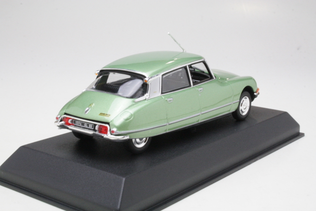 Citroen DS23 Pallas 1973, vihreä - Sulje napsauttamalla kuva