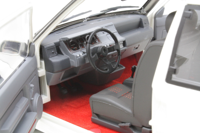 Renault 5 Supercinq GT Turbo 1989, valkoinen