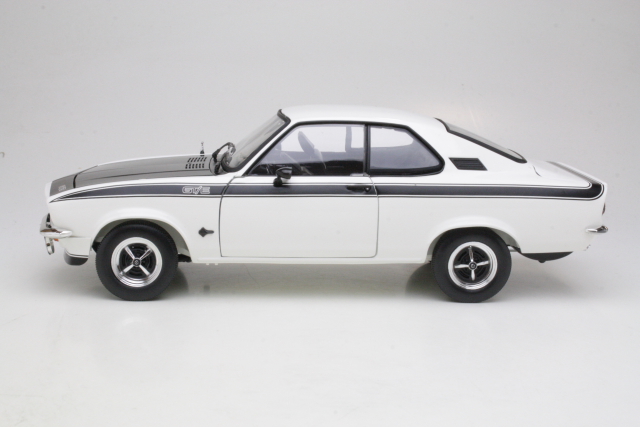 Opel Manta A GT/E 1975, white