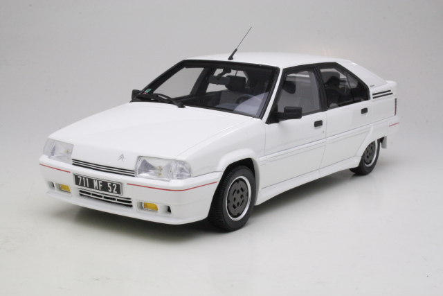 Citroen BX16, white