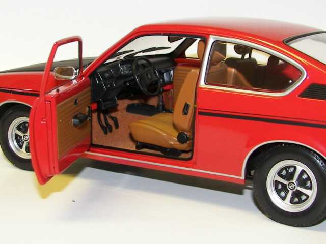 Opel Kadett_C SR Coupe 1976, punainen