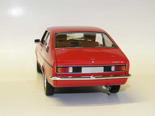 Opel Kadett_C SR Coupe 1976, punainen