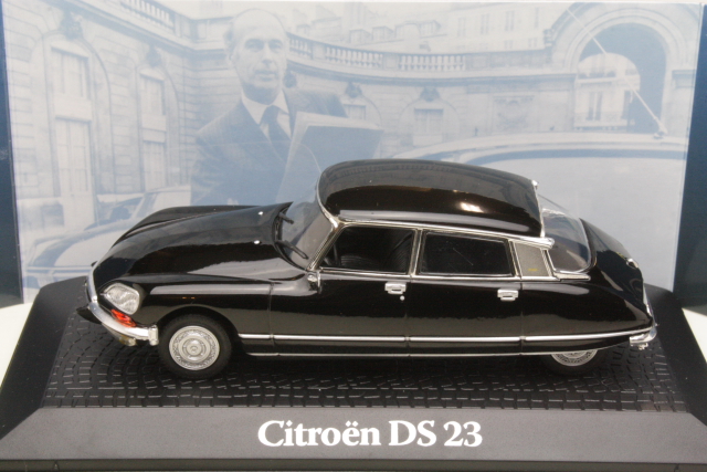 Citroen DS23 Valery Giscarsd d'Estaing 1974, musta - Sulje napsauttamalla kuva