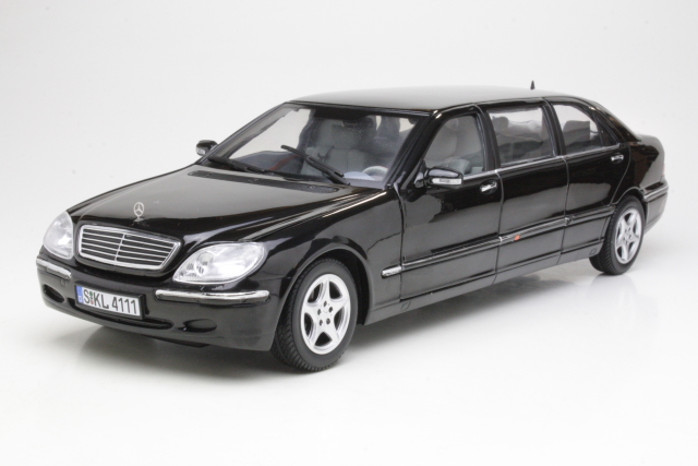 Mercedes S-Class Pullman 2000, musta