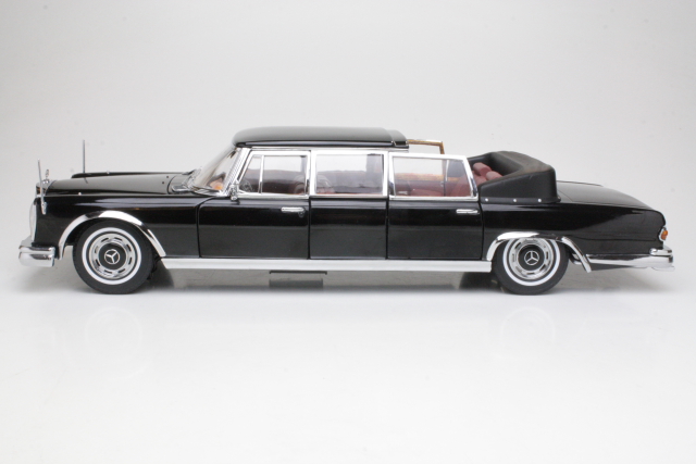 Mercedes 600 Landaulet 1966, musta - Sulje napsauttamalla kuva