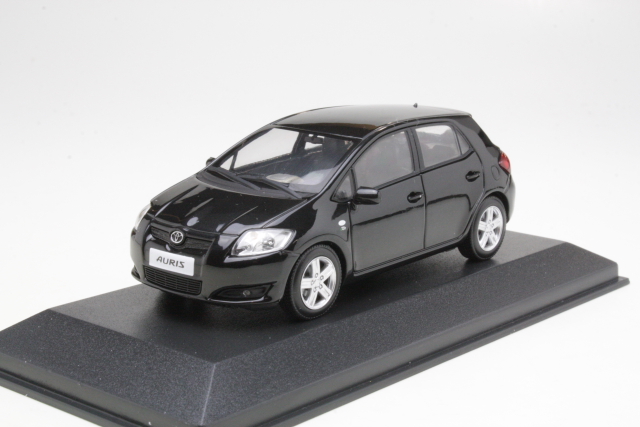 Toyota Auris 2008, musta