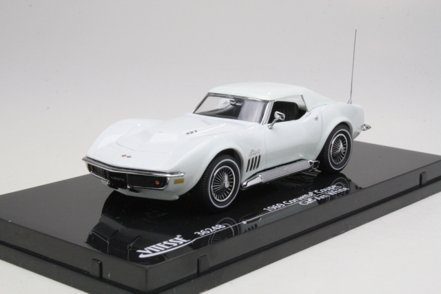 Chevrolet Corvette C3 1969, valkoinen