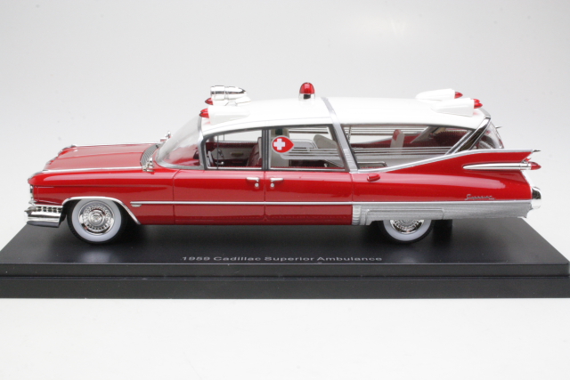 Cadillac S&S Superior Landau Ambulance 1959 - Sulje napsauttamalla kuva