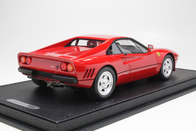 Ferrari 288 GTO 1984, red