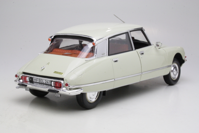 Citroen DS23 Pallas 1974, vaaleankeltainen - Sulje napsauttamalla kuva