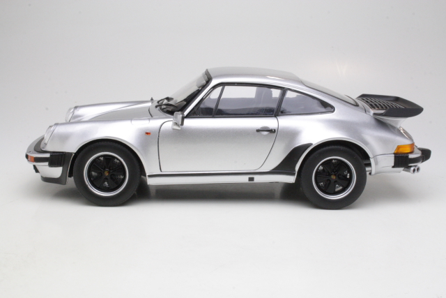 Porsche 911 Turbo 3.3L 1977, hopea