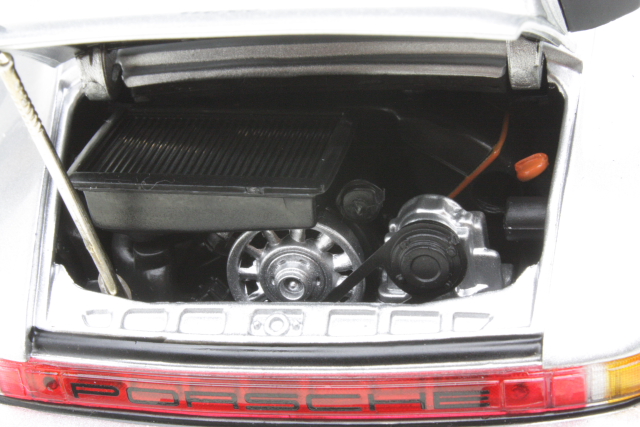 Porsche 911 Turbo 3.3L 1977, hopea