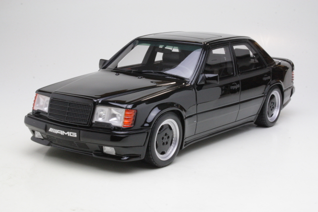 Mercedes 300E 5.6 AMG (W124), musta - Sulje napsauttamalla kuva