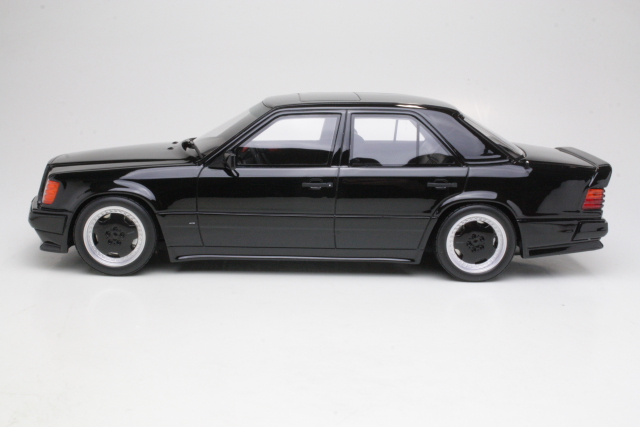 Mercedes 300E 5.6 AMG (W124), black