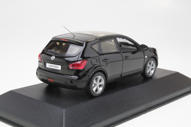 Nissan Qashqai 2007, black