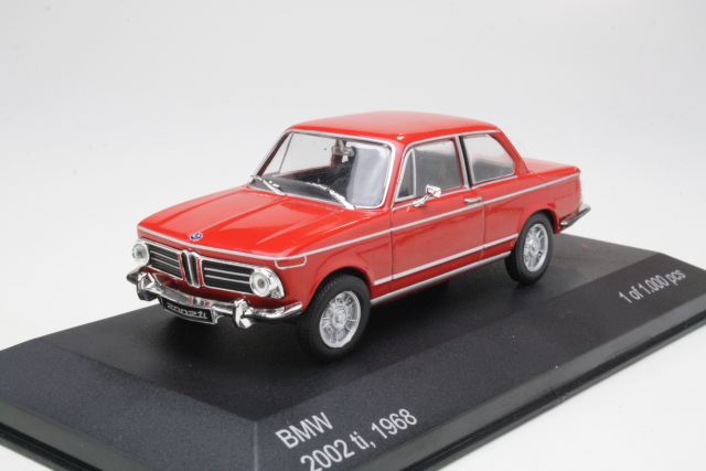 BMW 2002Ti 1968, punainen