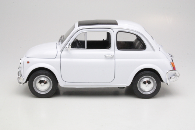 Fiat 500L 1968, valkoinen - Sulje napsauttamalla kuva