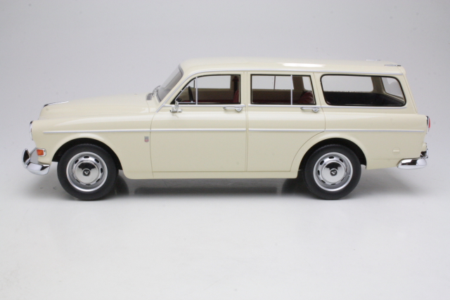 Volvo P220 Amazon Break 1965, beige