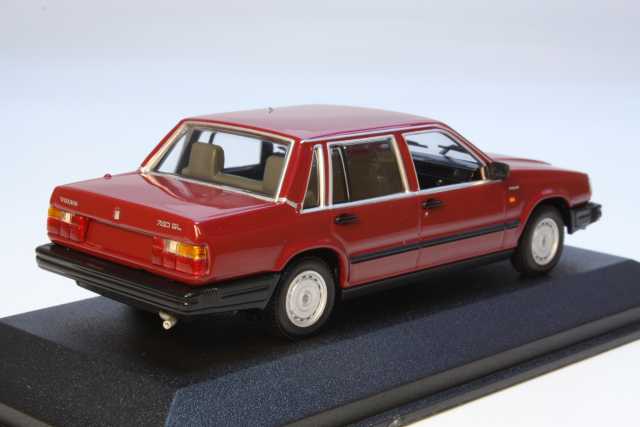 Volvo 740 1986, metallinpunainen
