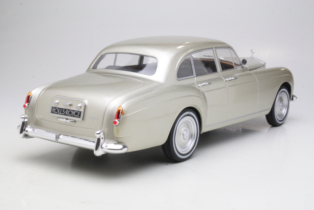 Rolls Royce Silver Cloud III 1965, vaalea beige