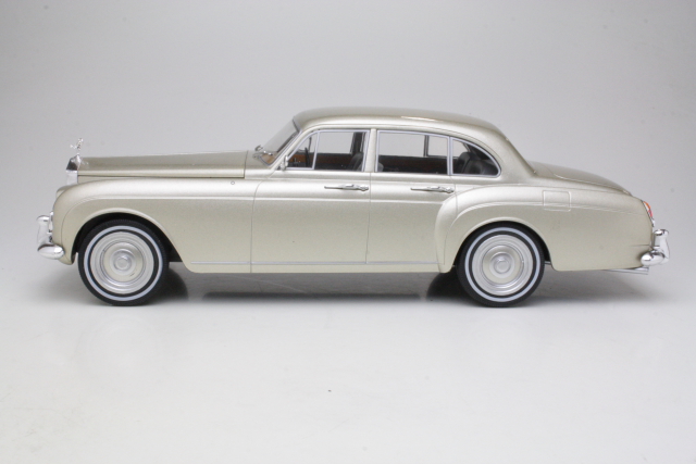 Rolls Royce Silver Cloud III 1965, vaalea beige - Sulje napsauttamalla kuva