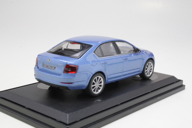 Skoda Octavia III 2013, sininen