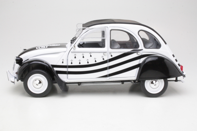 Citroen 2CV6 1978 "Breizh", valkoinen/musta