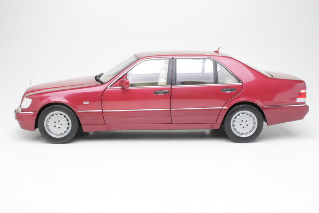 Mercedes S500 1997, red