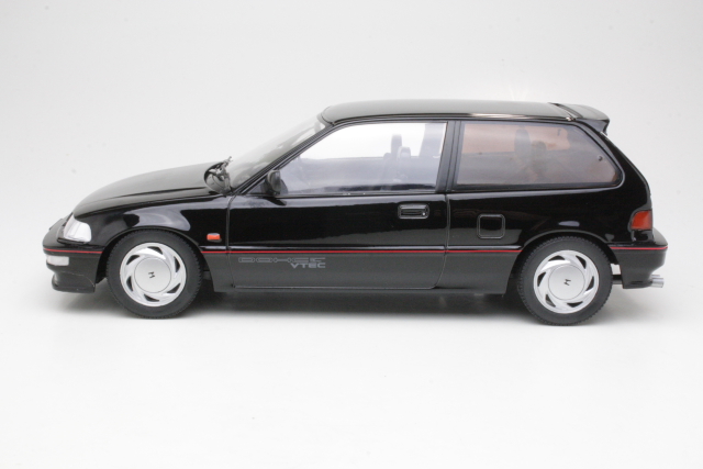 Honda Civic EF9 SiR VTEC 1990, musta